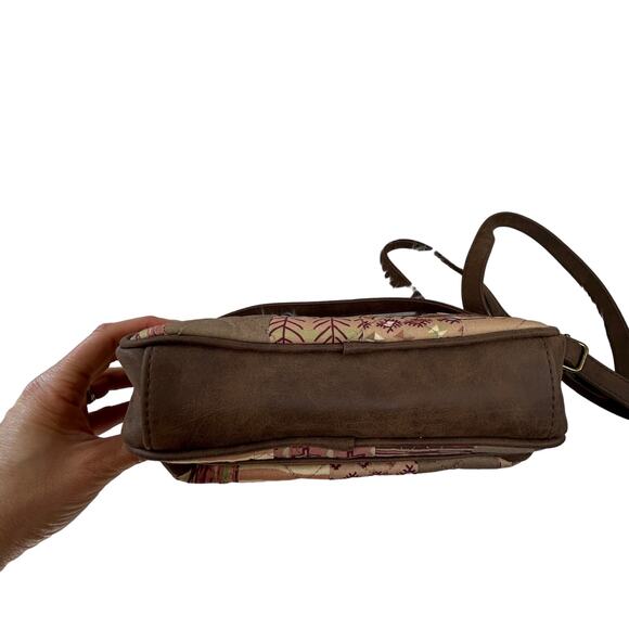 Vintage Donna Sharp Boho Patchwork Crossbody Bag Adjustable Strap Flap Closure - Picture 6 of 11